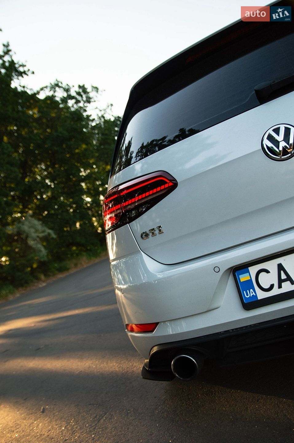 Volkswagen Golf GTI 2017 VIN 3VW447AU9JM262305 фото оголошення 8 з 11