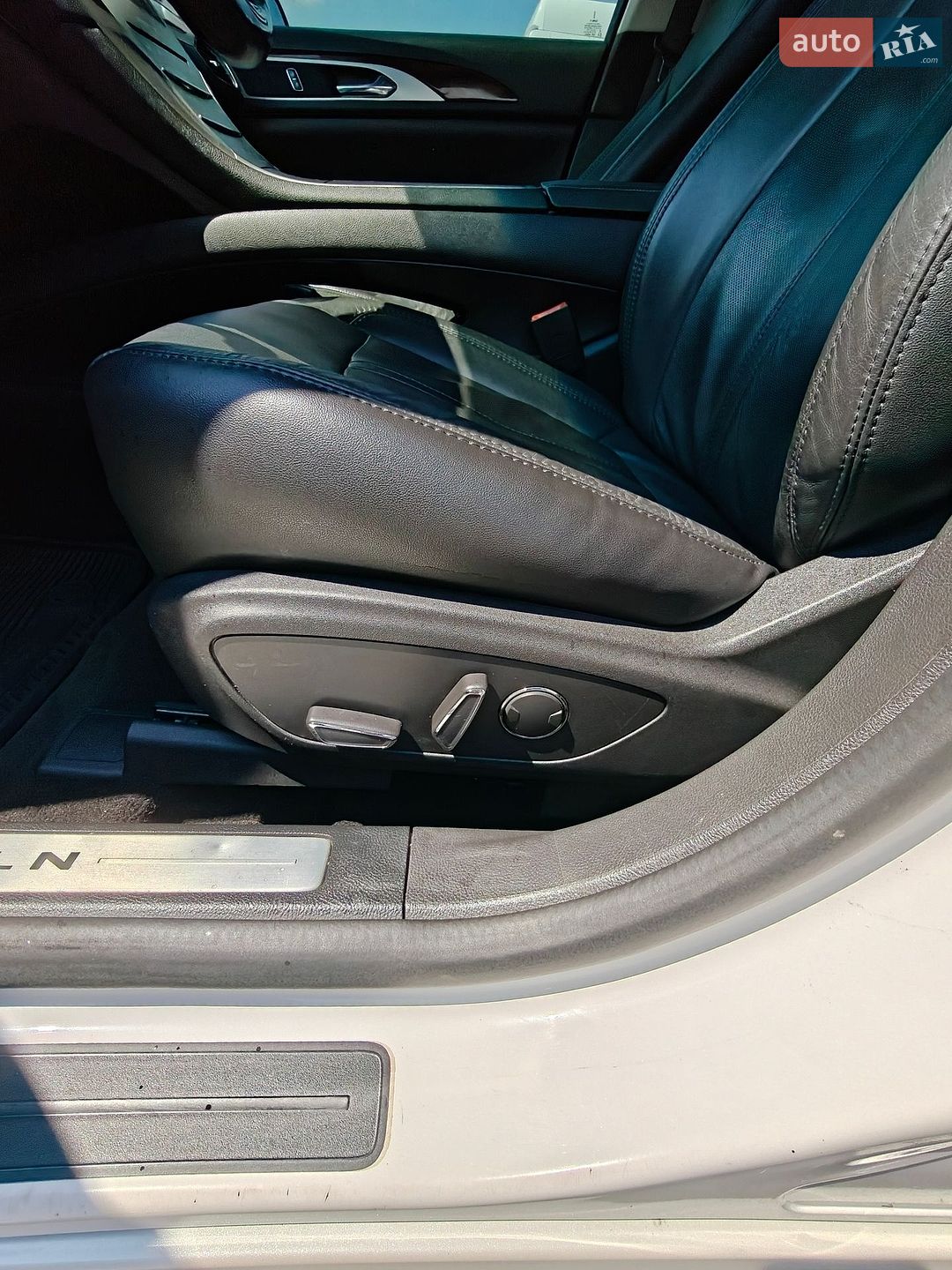 Lincoln MKZ 2014 VIN 3LN6L2LU1ER819257 фото оголошення 27 з 39