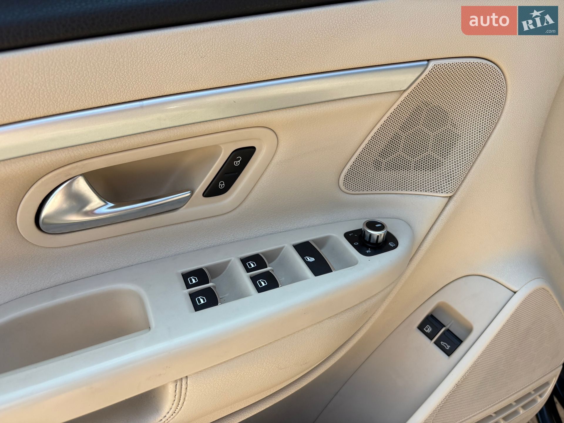 Volkswagen Eos 2012 VIN WVWBW8AH0DV001099 фото оголошення 15 з 24