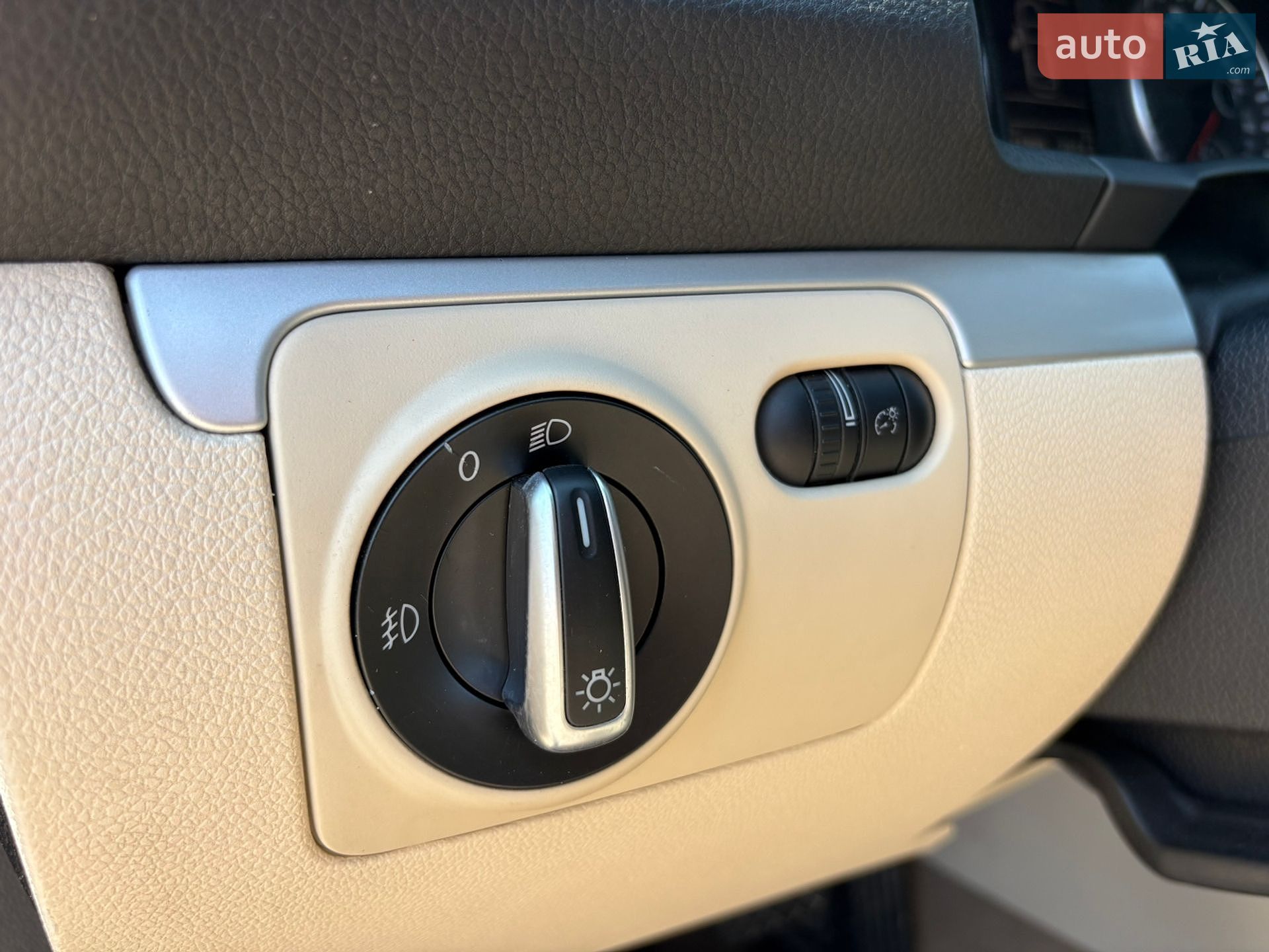 Volkswagen Eos 2012 VIN WVWBW8AH0DV001099 фото оголошення 16 з 24