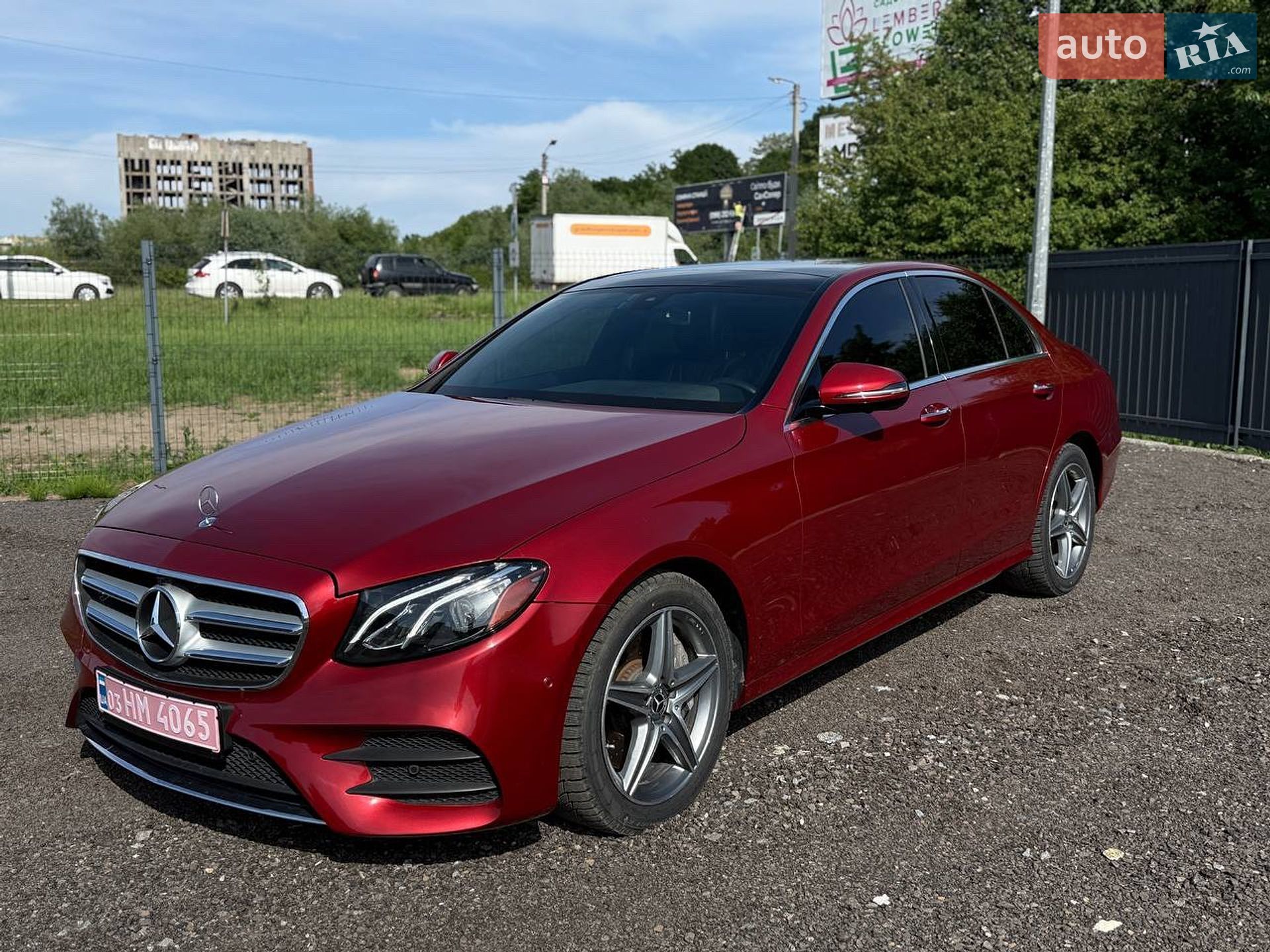 Mercedes-Benz E-Class 2018 VIN WDDZF4KB7KA510425 фото оголошення 2 з 36