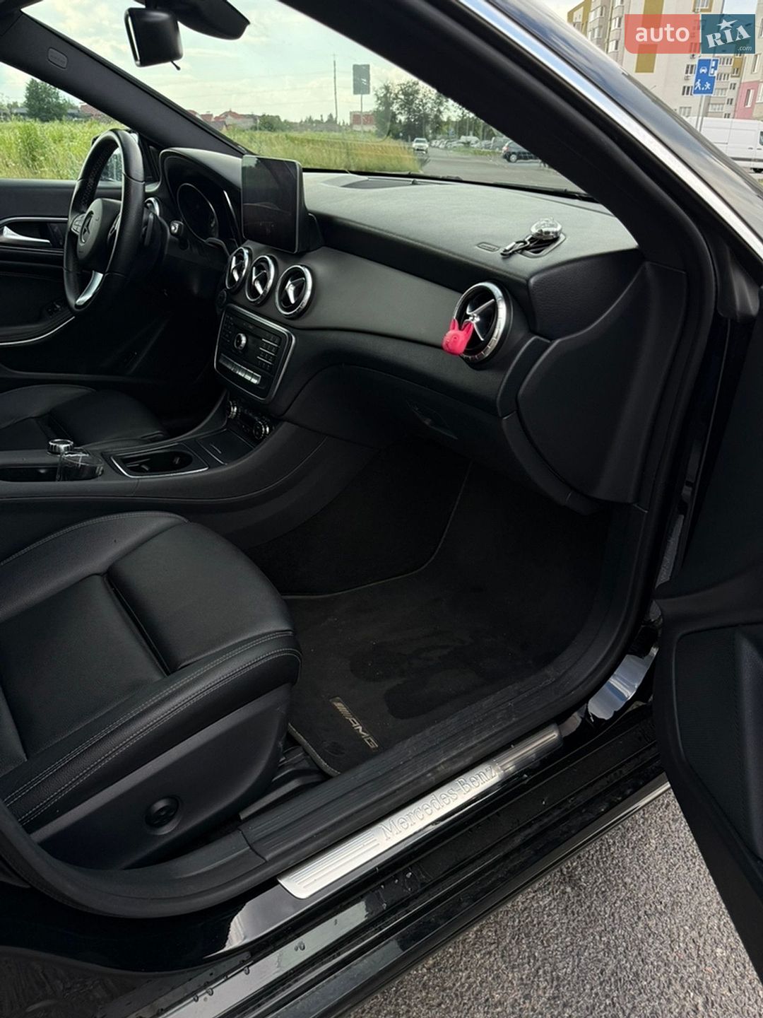 Mercedes-Benz CLA-Class 2018 VIN WDDSJ4EB8JN685558 фото оголошення 3 з 22