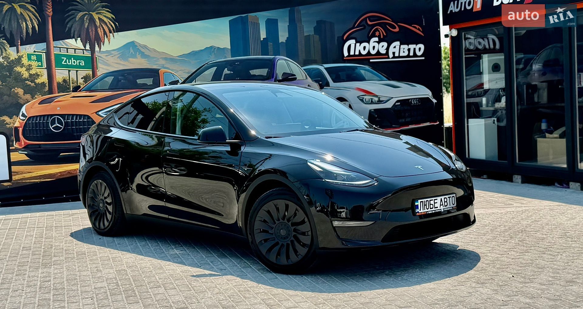 Tesla Model Y 2024 VIN 7SAYGAEE7SF245152 фото оголошення 9 з 35