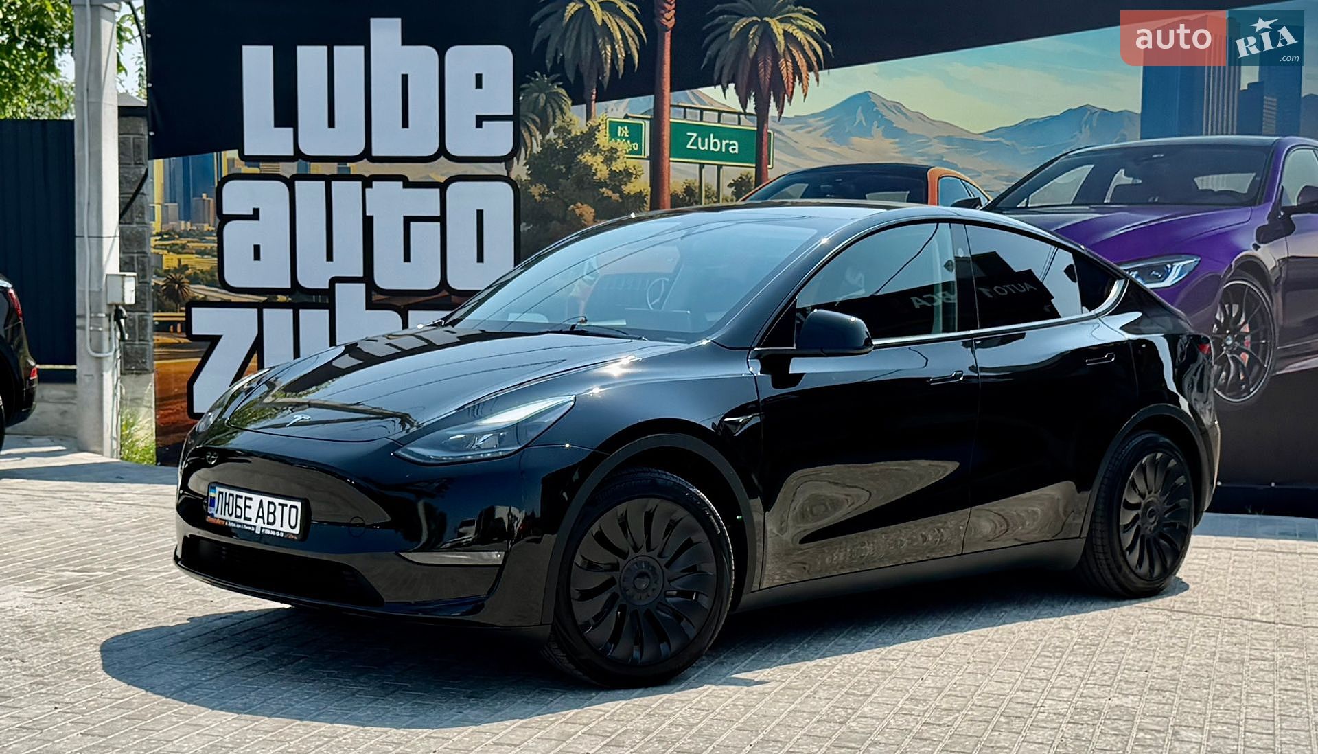 Tesla Model Y 2024 VIN 7SAYGAEE7SF245152 фото оголошення 15 з 35