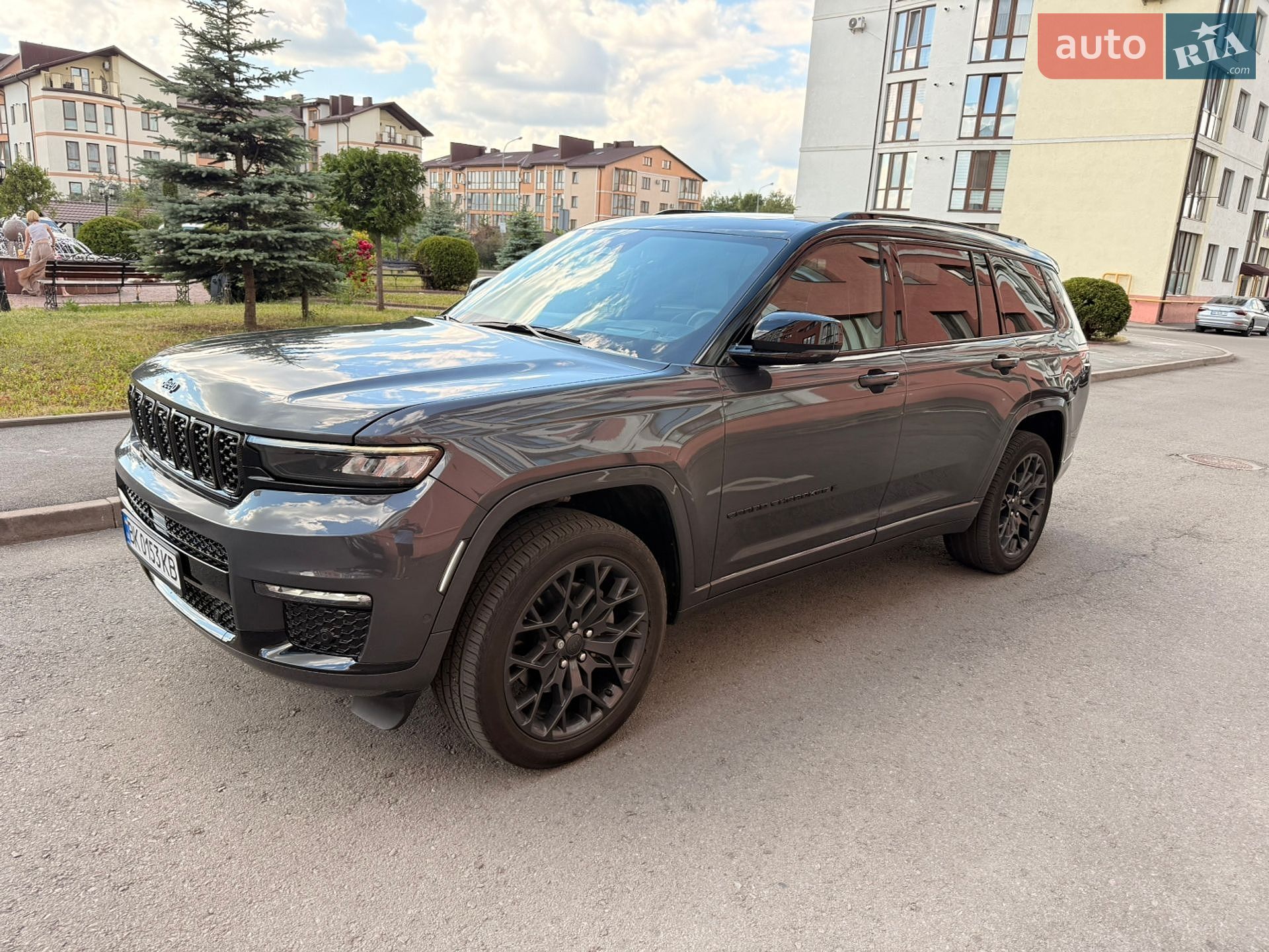 Jeep Grand Cherokee 2024 VIN 1C4RJKEG8R8515722 фото оголошення 3 з 27