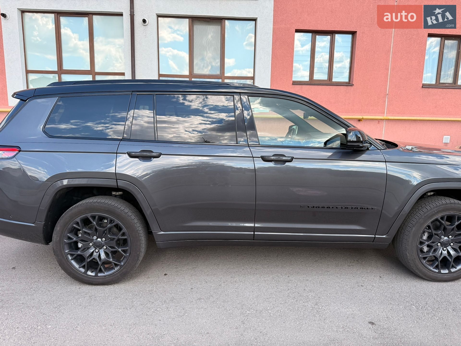 Jeep Grand Cherokee 2024 VIN 1C4RJKEG8R8515722 фото оголошення 5 з 27