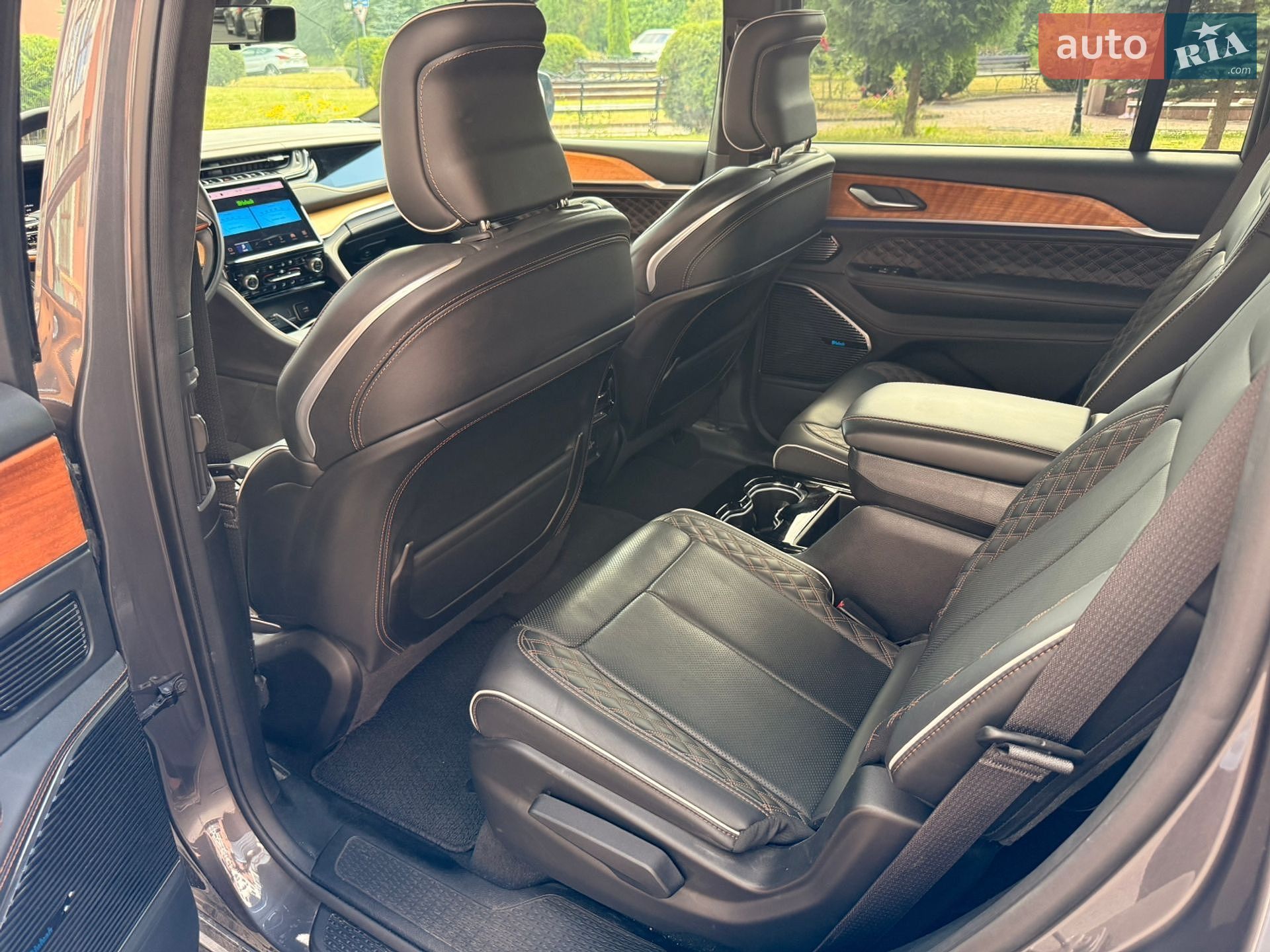 Jeep Grand Cherokee 2024 VIN 1C4RJKEG8R8515722 фото оголошення 18 з 27