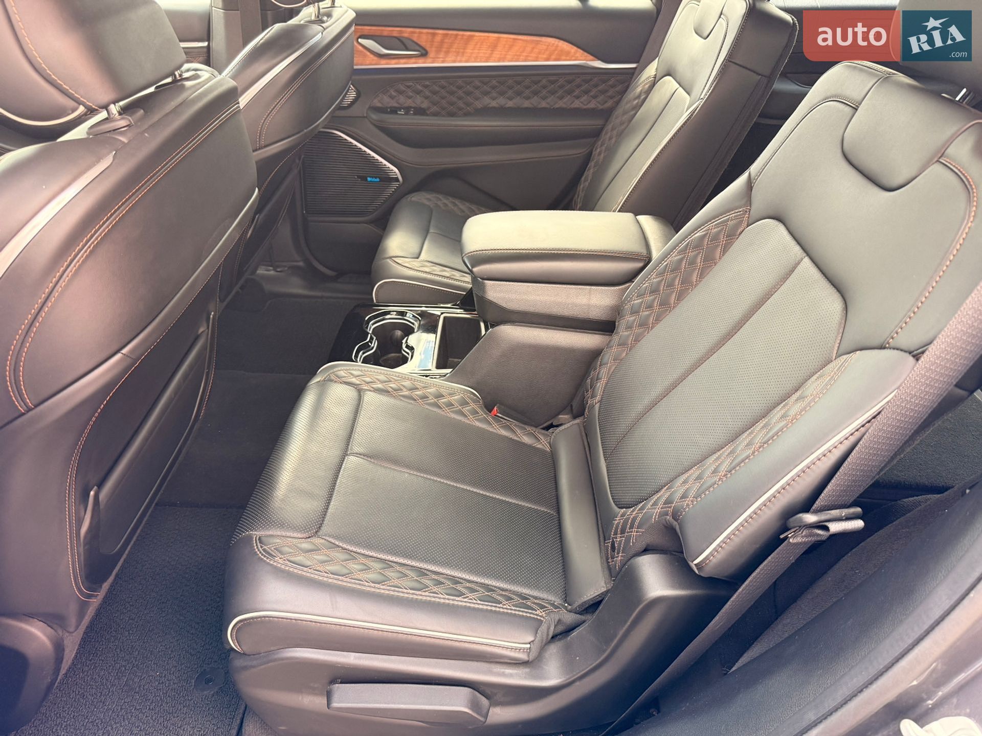 Jeep Grand Cherokee 2024 VIN 1C4RJKEG8R8515722 фото оголошення 19 з 27