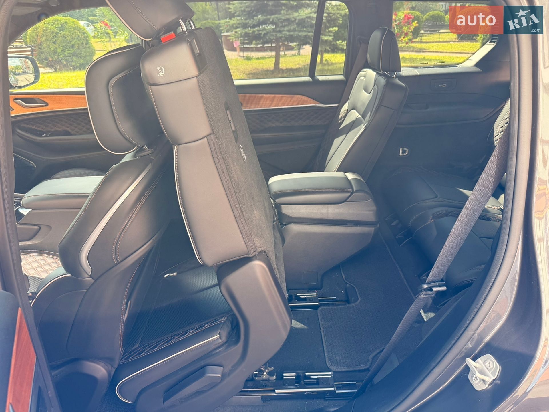 Jeep Grand Cherokee 2024 VIN 1C4RJKEG8R8515722 фото оголошення 24 з 27