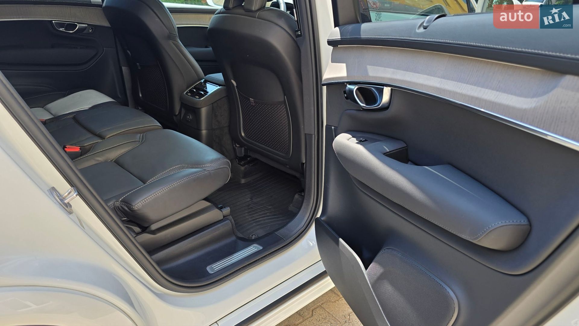 Volvo XC90 2025 VIN YV4H60PG9S1372709 фото оголошення 29 з 89