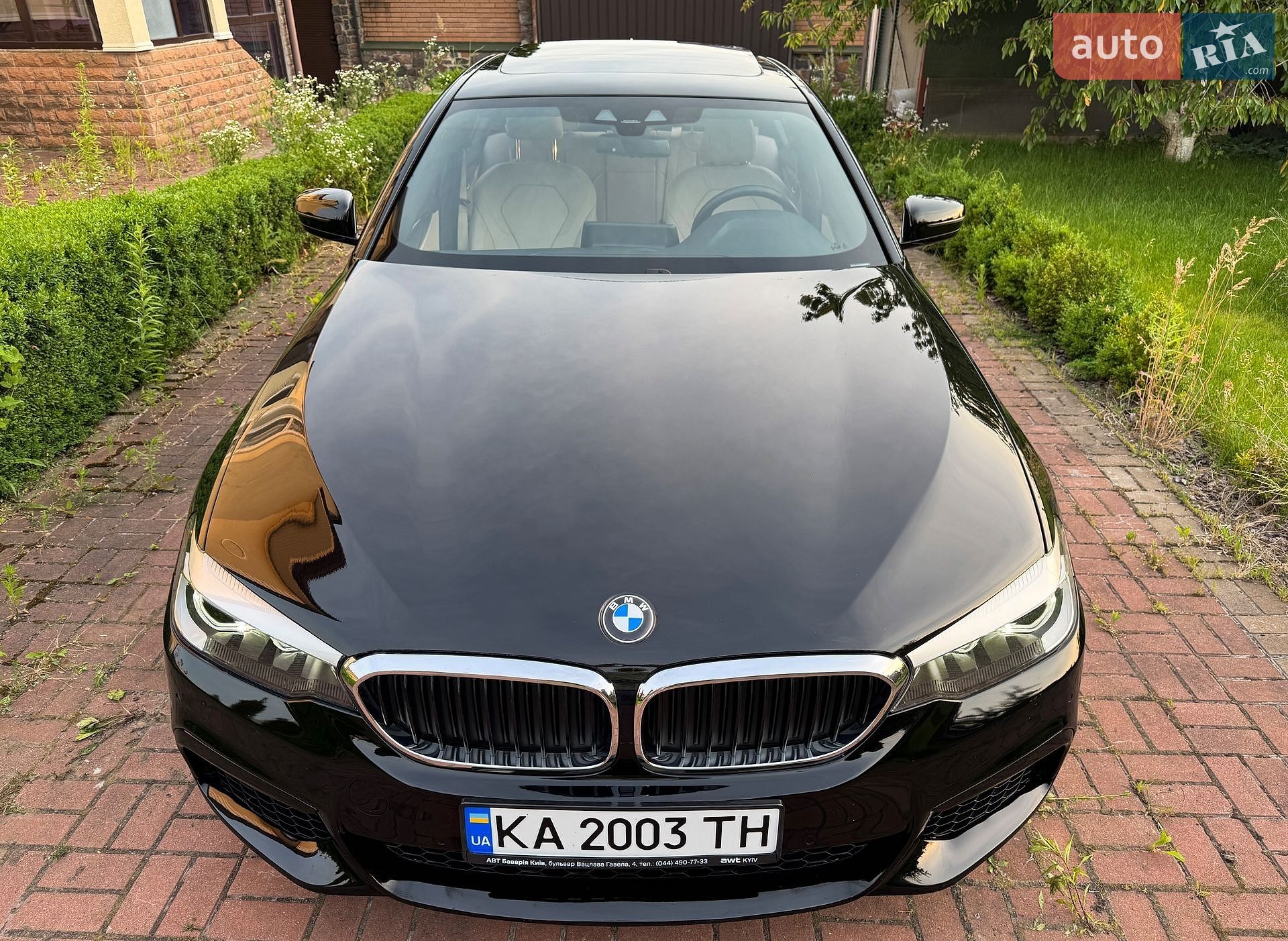 BMW 5 Series 2019 VIN WBAJA5C54KWW29974 фото оголошення 4 з 31