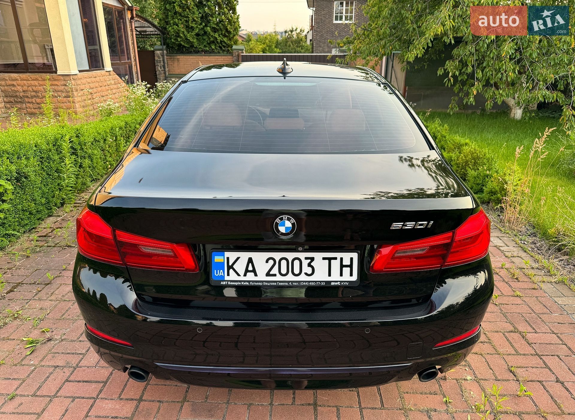 BMW 5 Series 2019 VIN WBAJA5C54KWW29974 фото оголошення 8 з 31