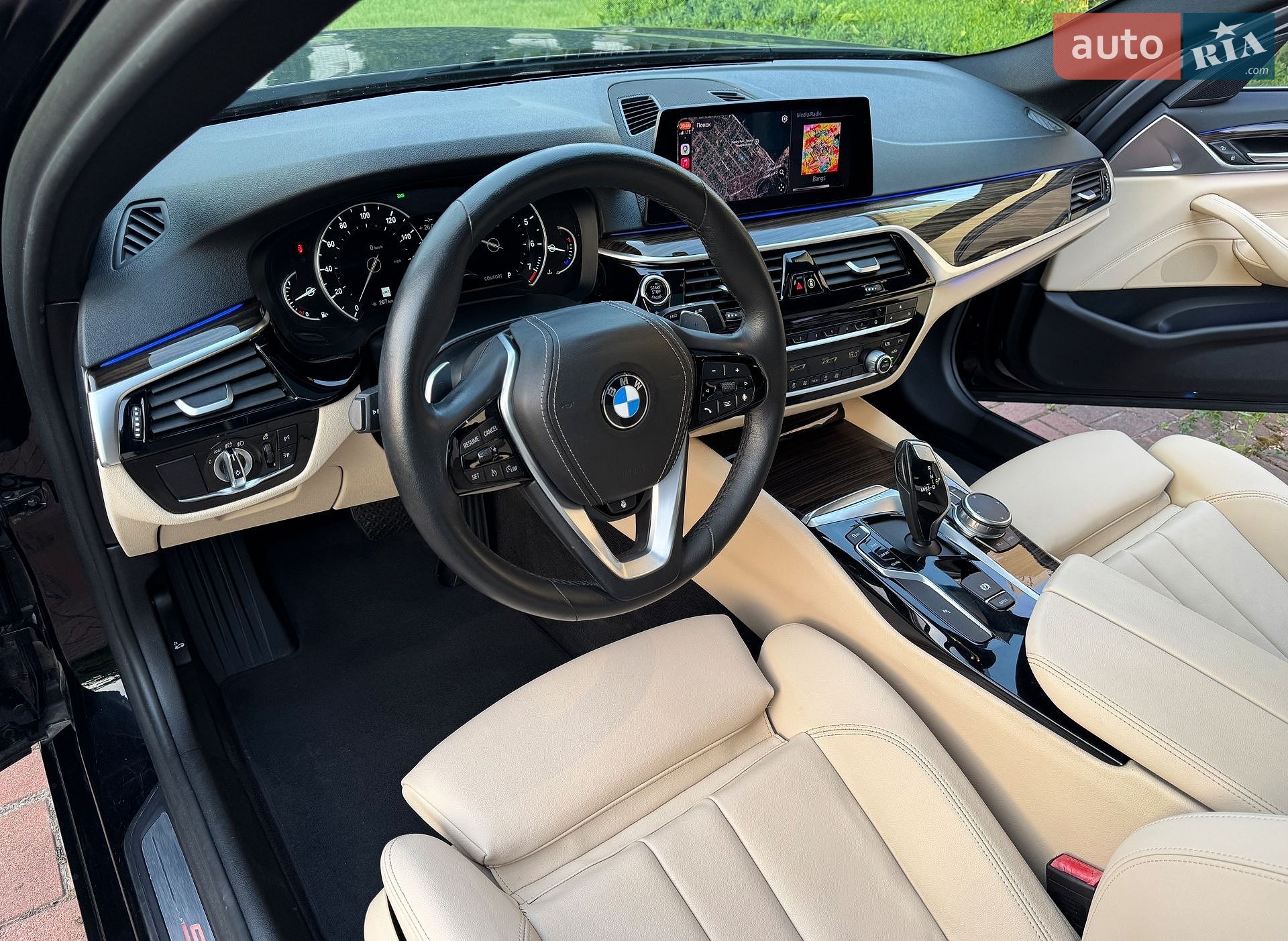 BMW 5 Series 2019 VIN WBAJA5C54KWW29974 фото оголошення 13 з 31