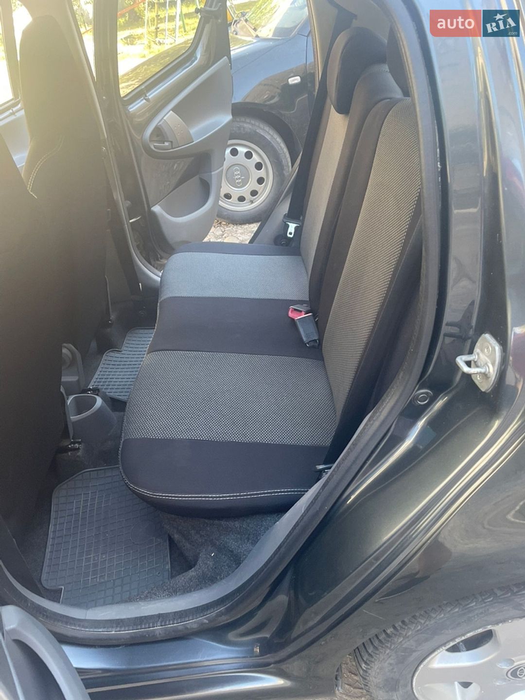 Toyota Aygo 2008 VIN JTDKP18C30N013885 фото оголошення 10 з 20