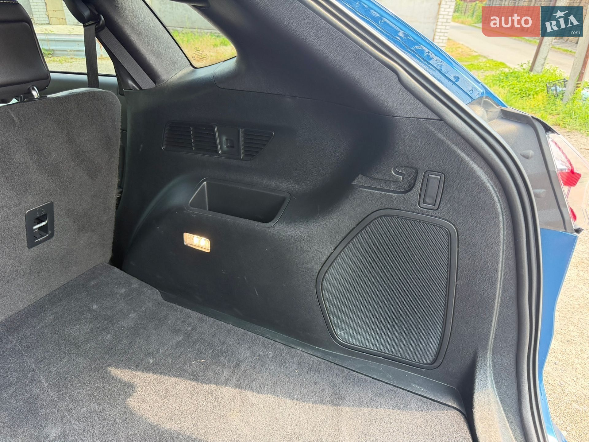Ford Edge 2019 VIN 2FMPK4AP9LBA01528 фото оголошення 34 з 35