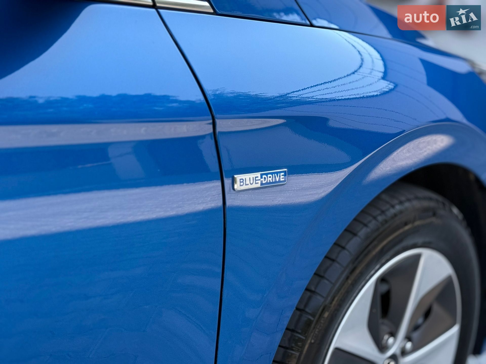 Hyundai Ioniq 2016 VIN KMHC851HFHU002142 фото оголошення 19 з 72
