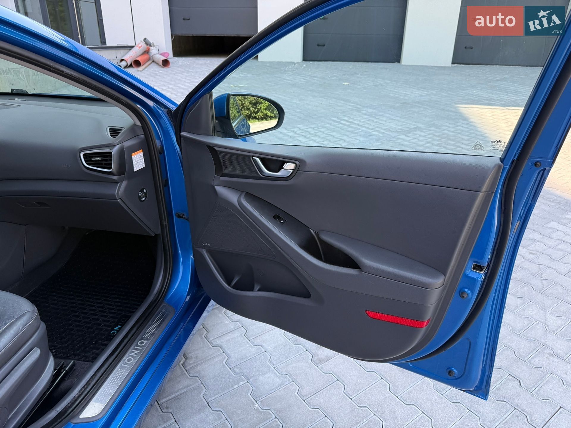 Hyundai Ioniq 2016 VIN KMHC851HFHU002142 фото оголошення 30 з 72