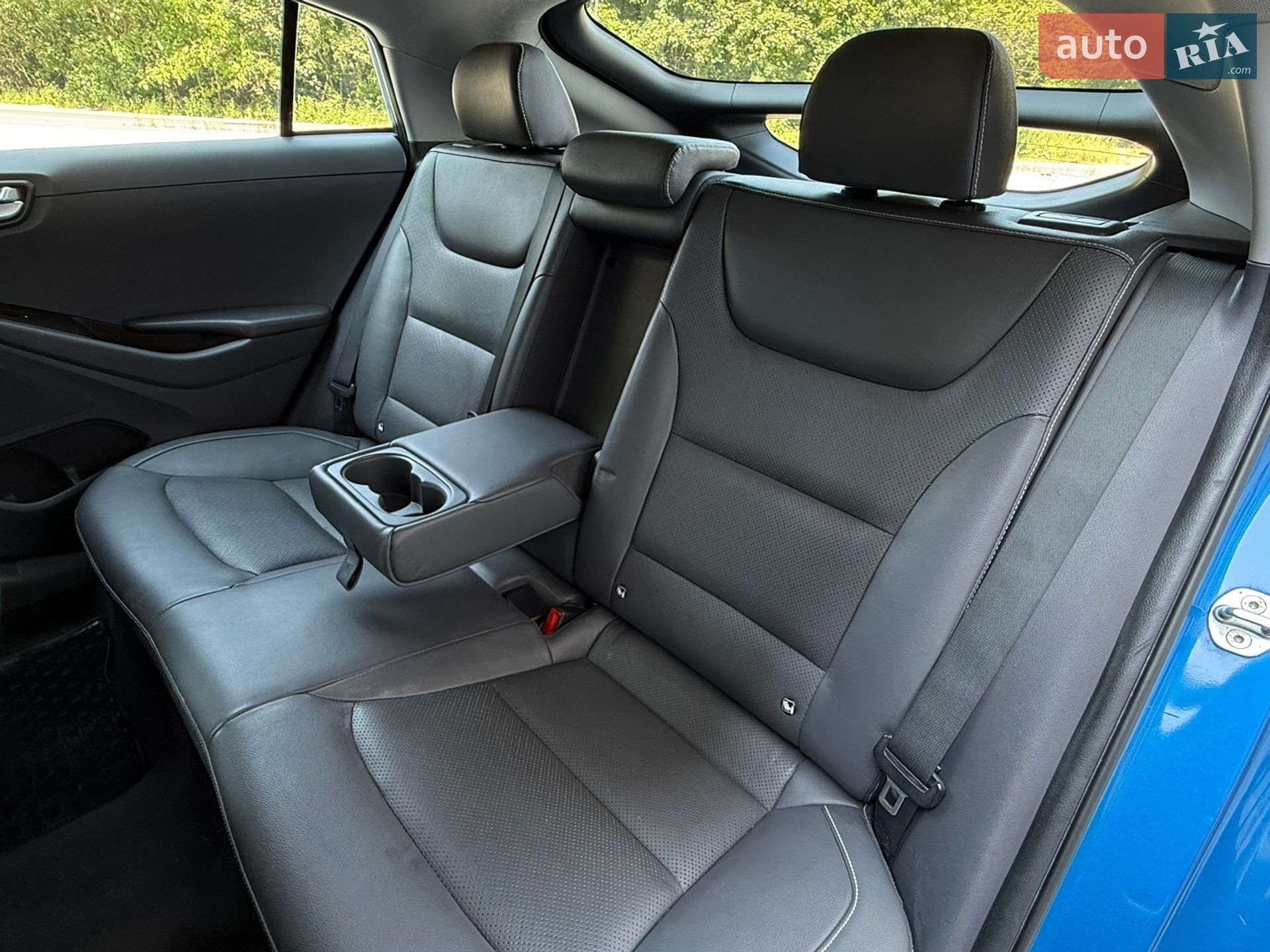 Hyundai Ioniq 2016 VIN KMHC851HFHU002142 фото оголошення 35 з 72