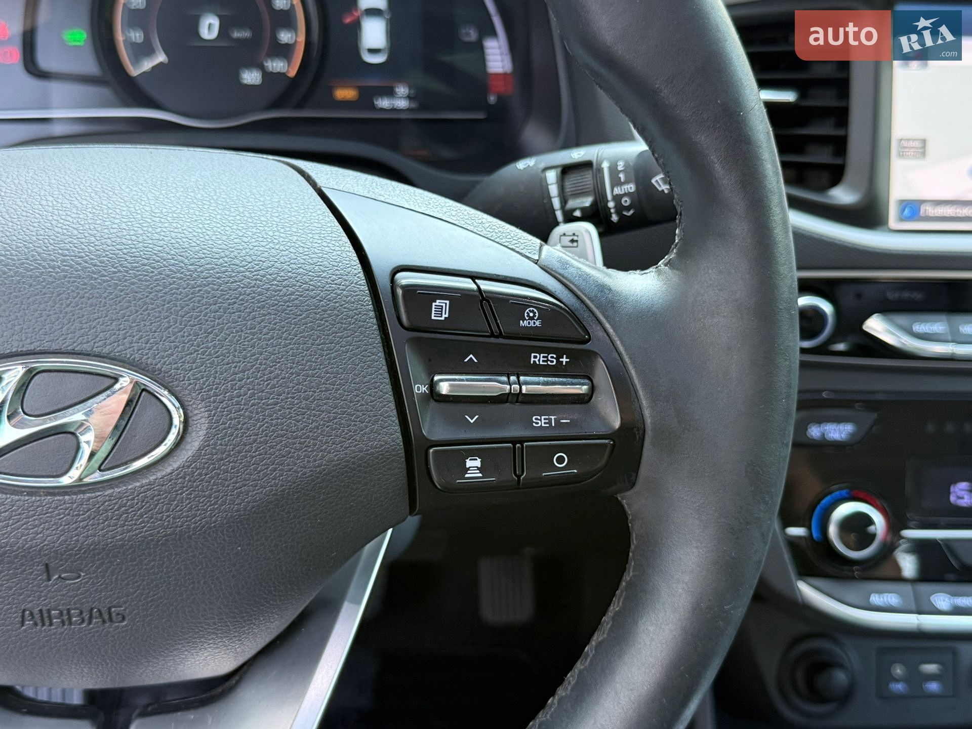 Hyundai Ioniq 2016 VIN KMHC851HFHU002142 фото оголошення 49 з 72