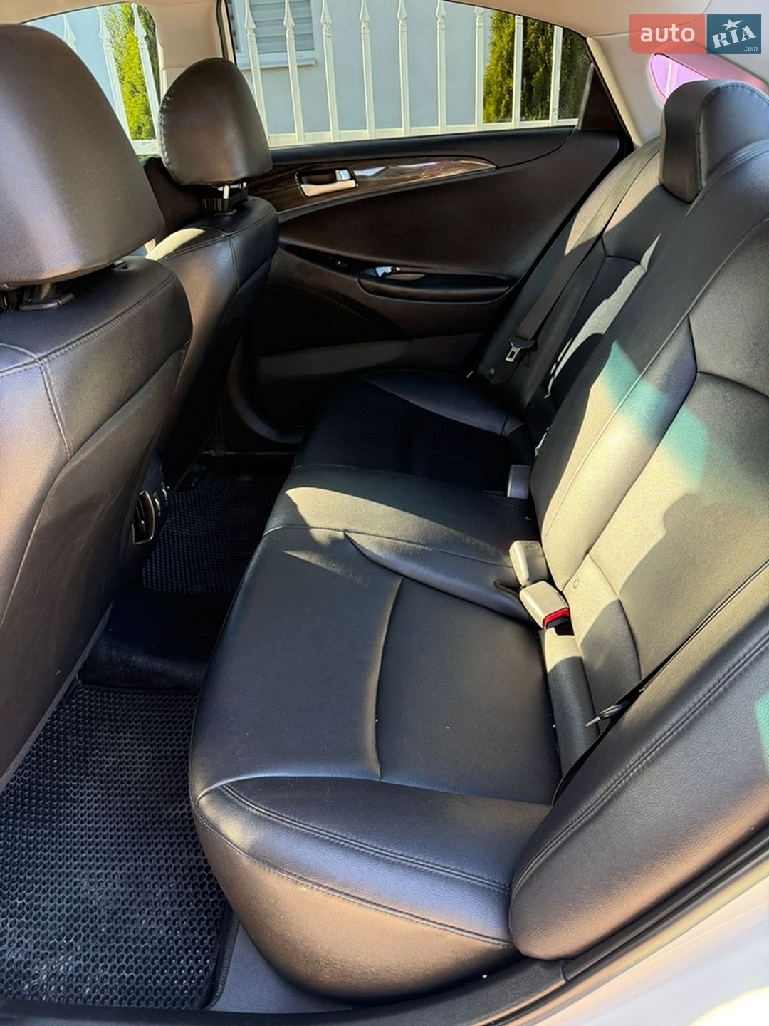 Hyundai Sonata 2013 VIN KMHEC41LBEA587159 фото оголошення 3 з 14
