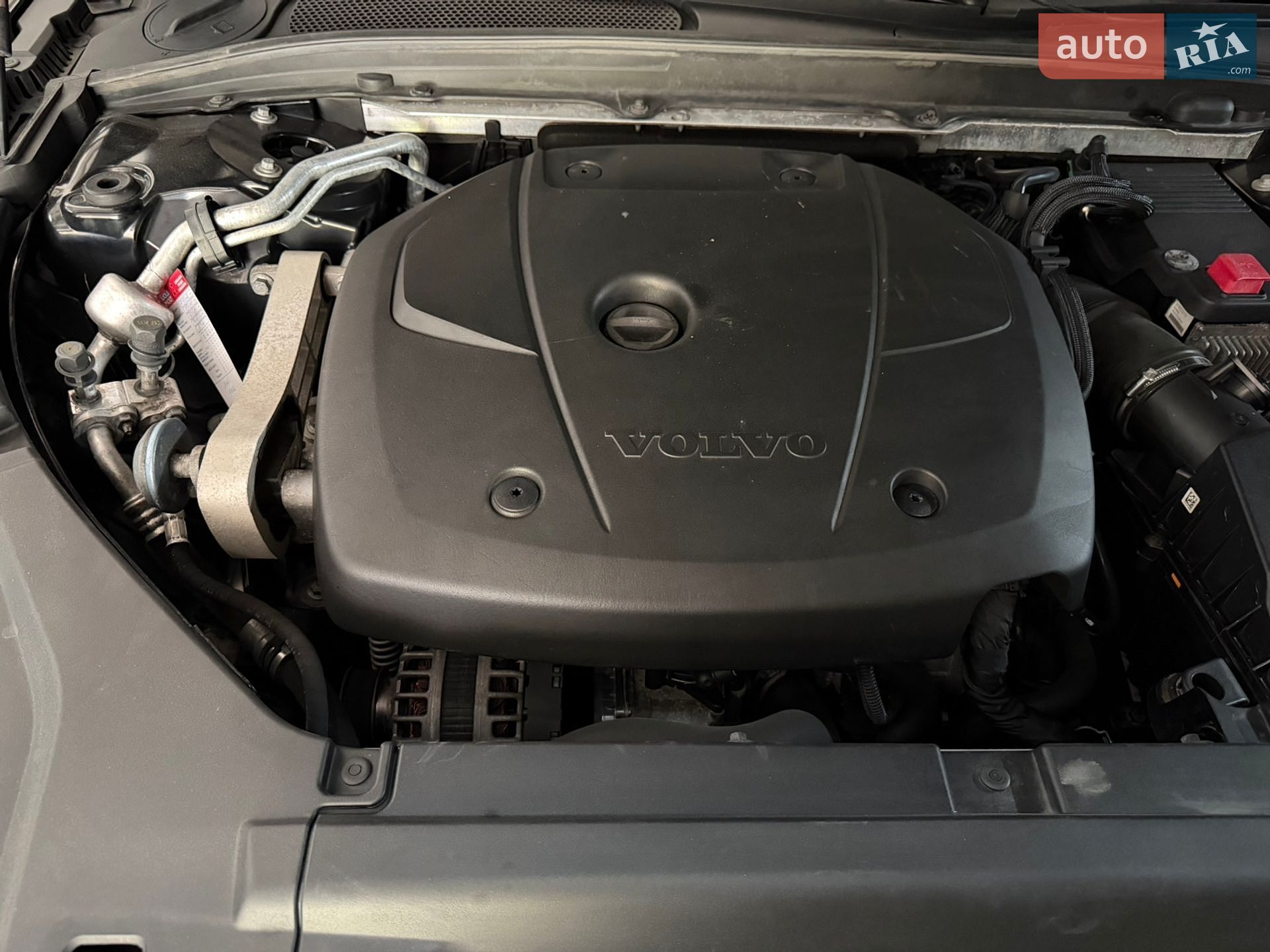 Volvo V90 Cross Country 2018 VIN YV1PZ25TCK1076503 фото оголошення 16 з 33