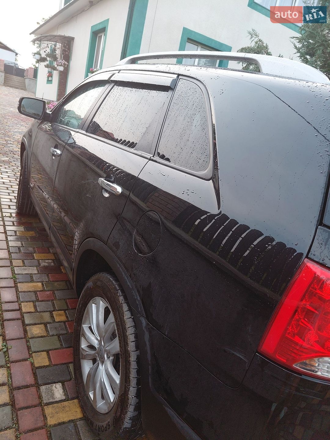 Kia Sorento 2010 VIN KNAKU814DA5079977 фото оголошення 2 з 11