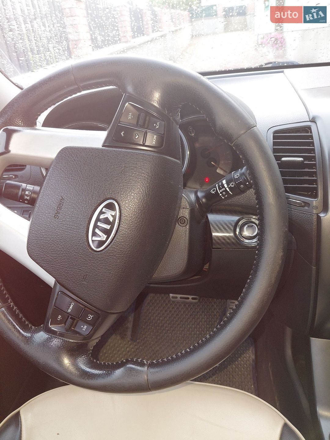 Kia Sorento 2010 VIN KNAKU814DA5079977 фото оголошення 6 з 11