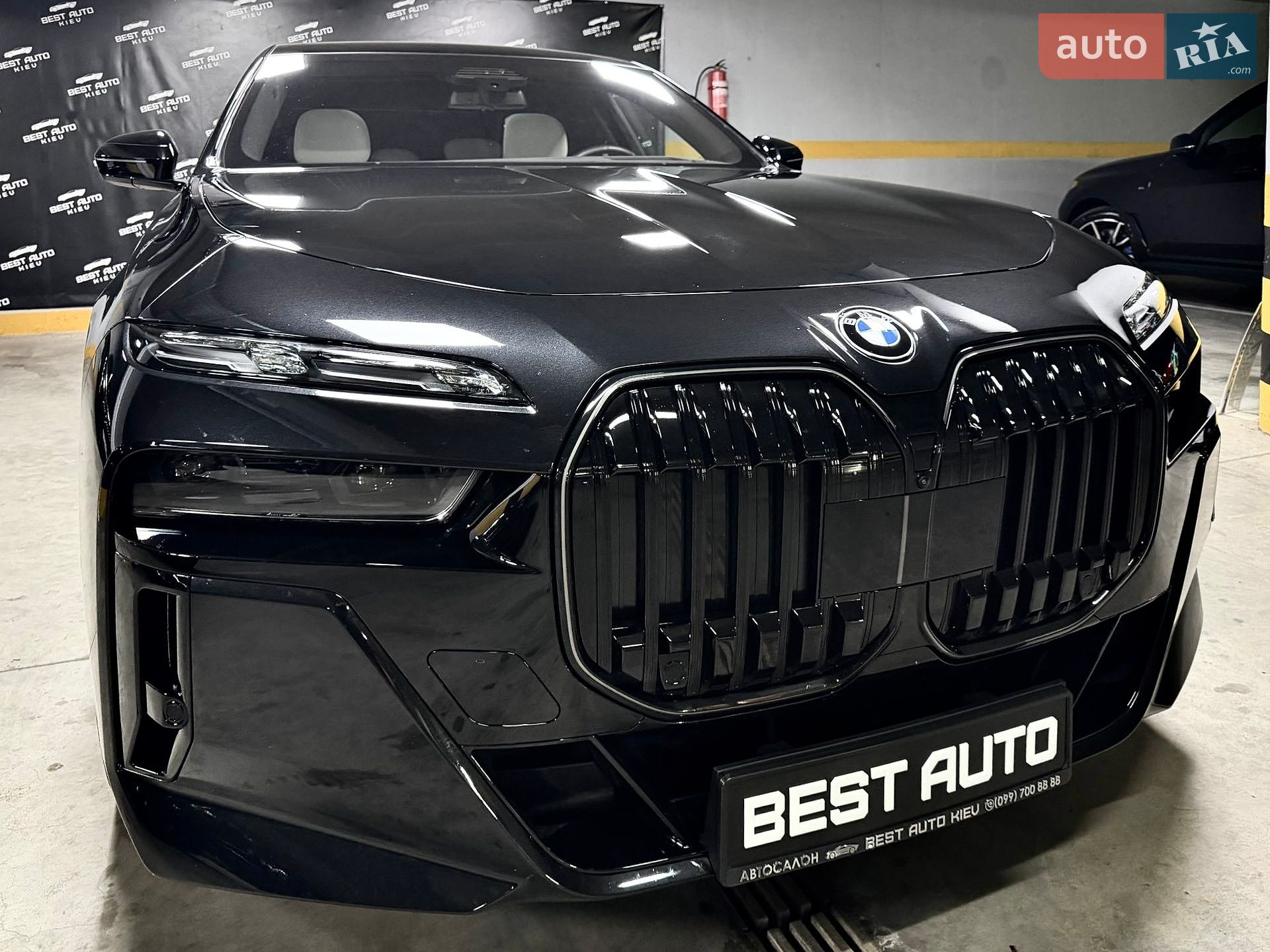 BMW 7 Series 2025 VIN WBA21EJ040CW21805 фото оголошення 3 з 108