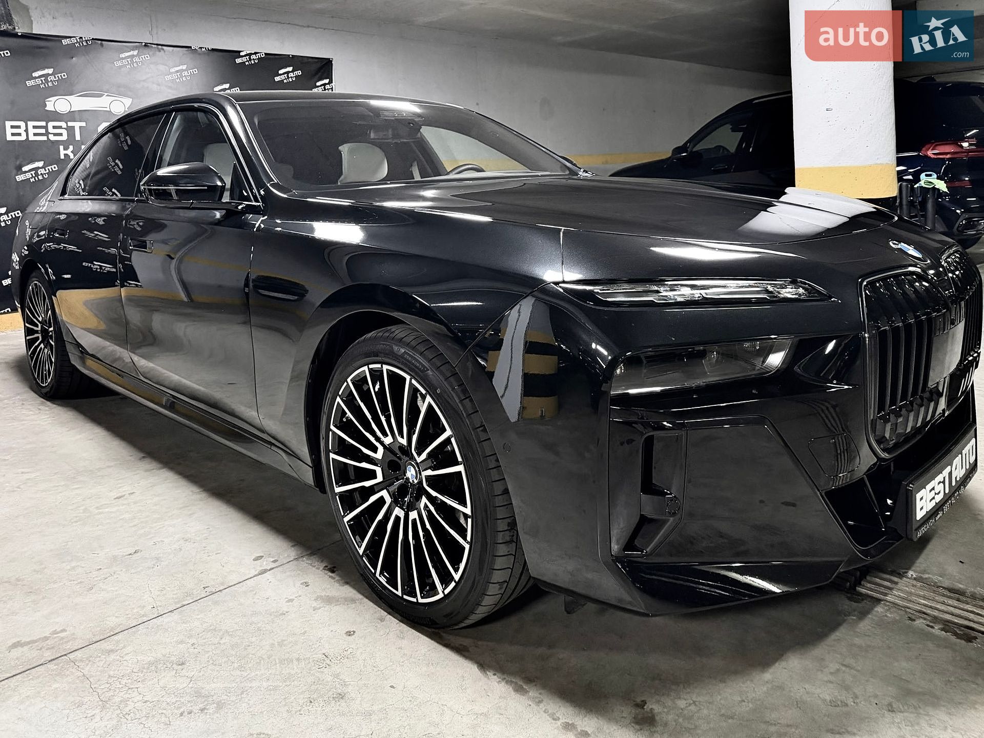 BMW 7 Series 2025 VIN WBA21EJ040CW21805 фото оголошення 5 з 108