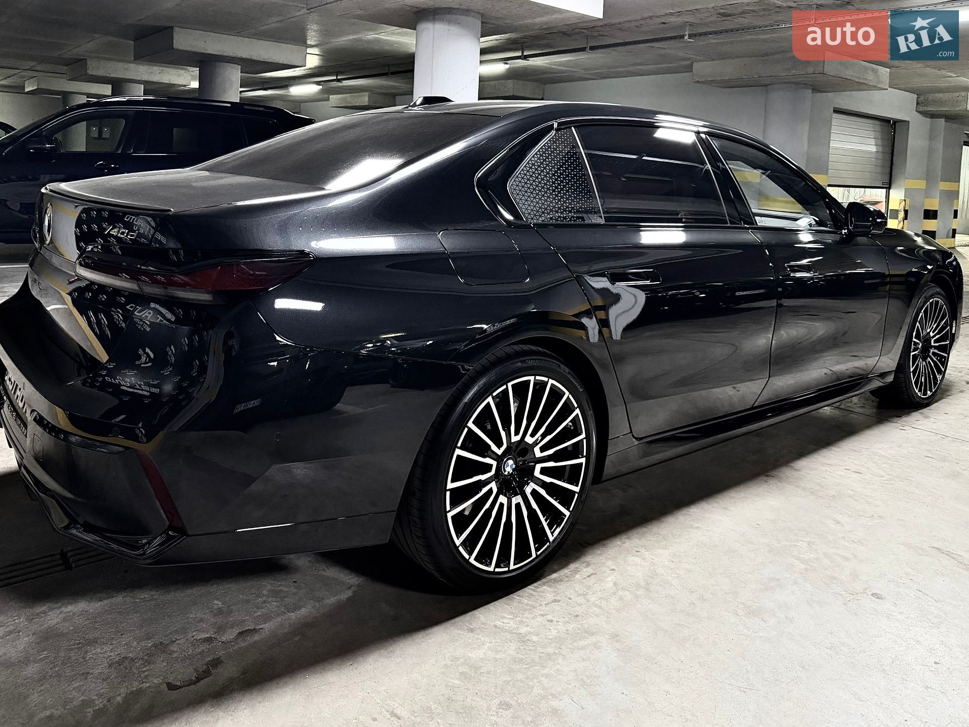 BMW 7 Series 2025 VIN WBA21EJ040CW21805 фото оголошення 9 з 108