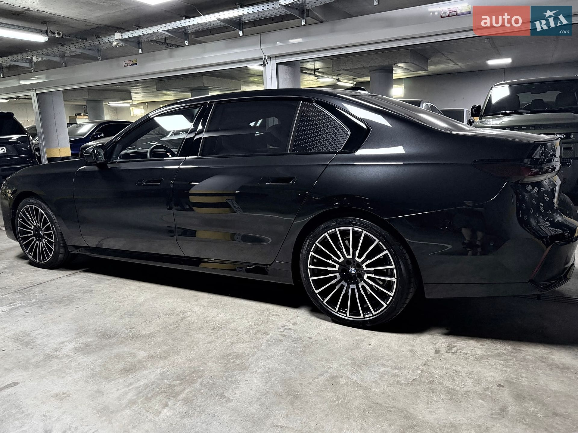 BMW 7 Series 2025 VIN WBA21EJ040CW21805 фото оголошення 16 з 108