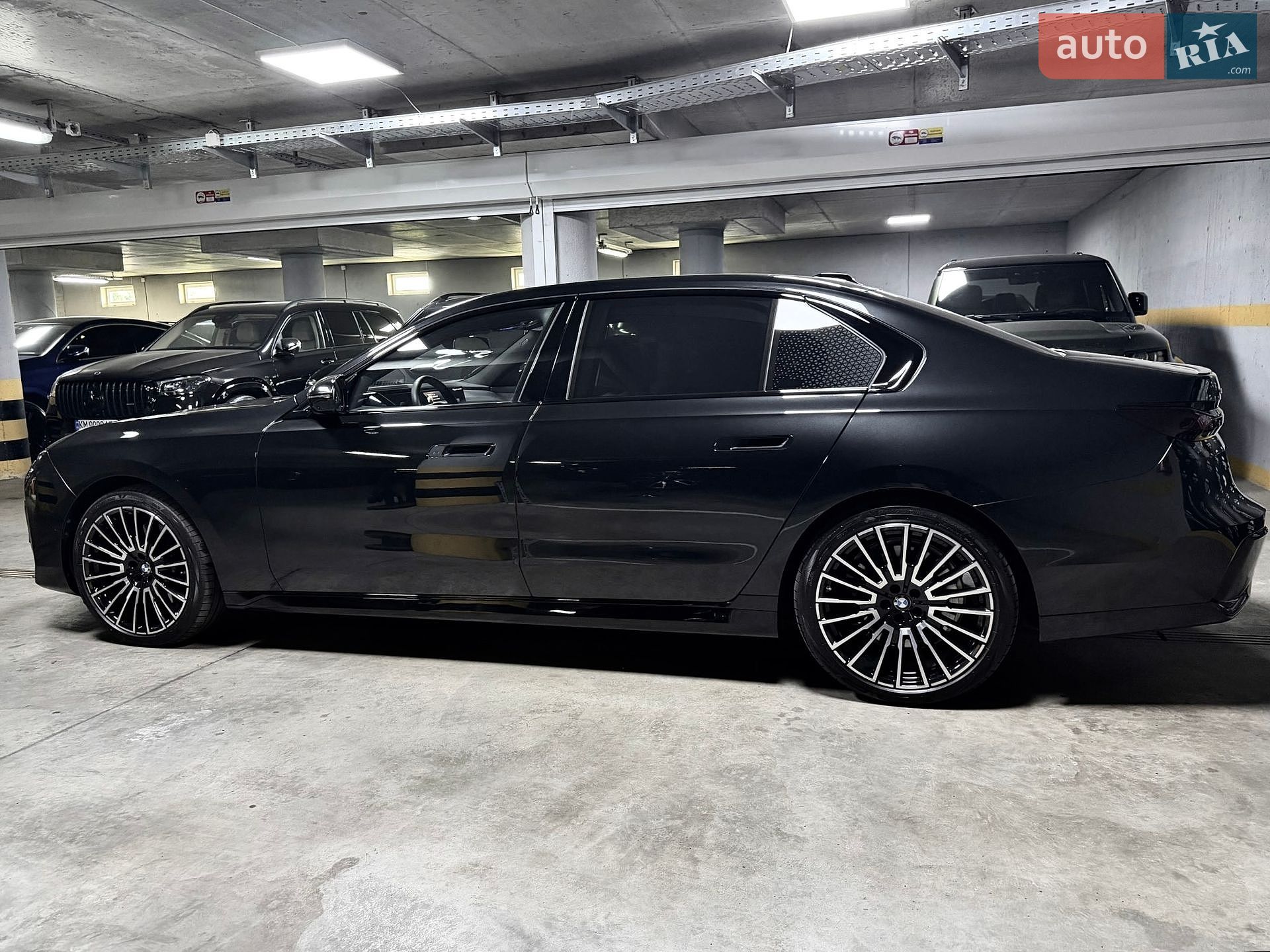 BMW 7 Series 2025 VIN WBA21EJ040CW21805 фото оголошення 17 з 108