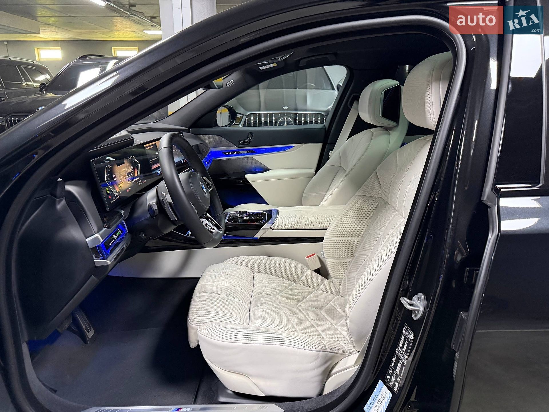 BMW 7 Series 2025 VIN WBA21EJ040CW21805 фото оголошення 41 з 108