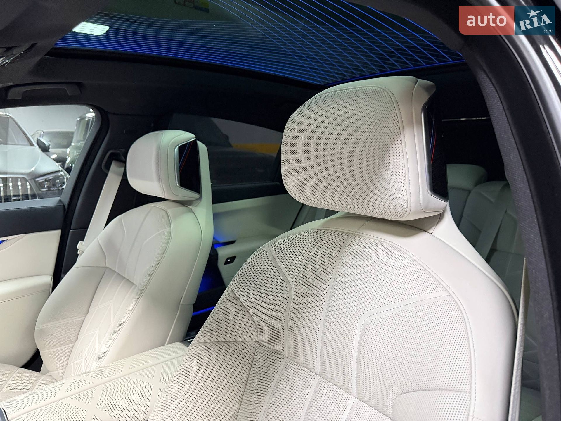 BMW 7 Series 2025 VIN WBA21EJ040CW21805 фото оголошення 45 з 108