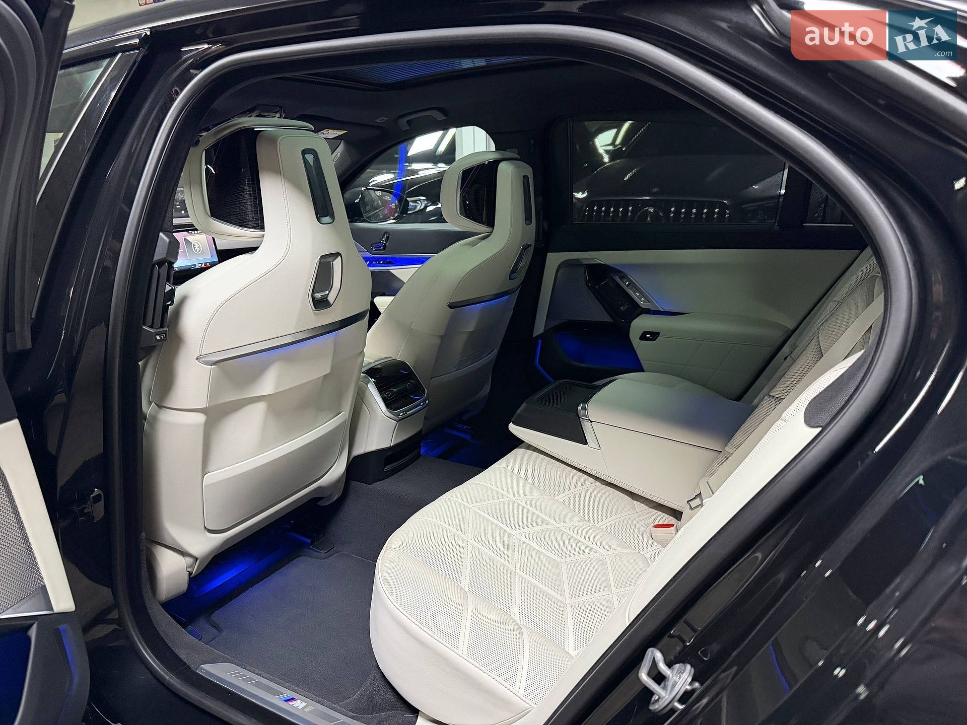 BMW 7 Series 2025 VIN WBA21EJ040CW21805 фото оголошення 56 з 108