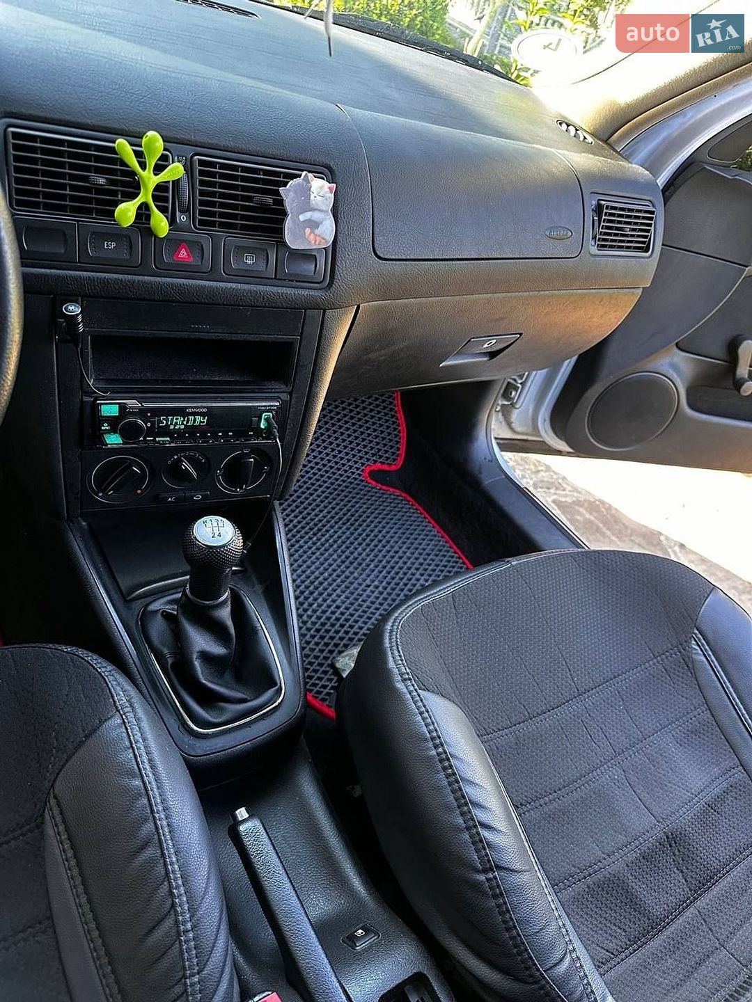 Volkswagen Golf 2000 VIN WVWZZZ1JZ1B030207 фото оголошення 26 з 55