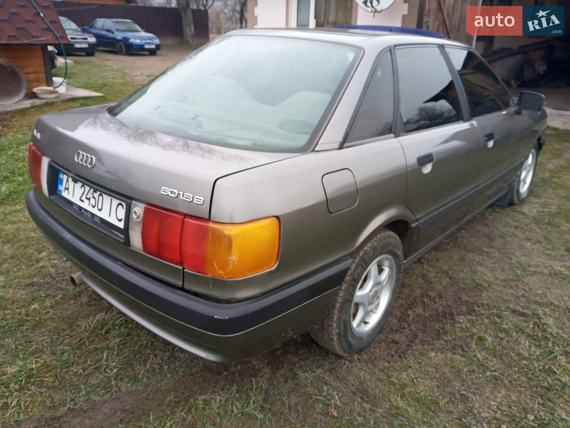 Audi 80 1987 VIN WAUZZZ89ZHA333815 фото оголошення 2 з 5