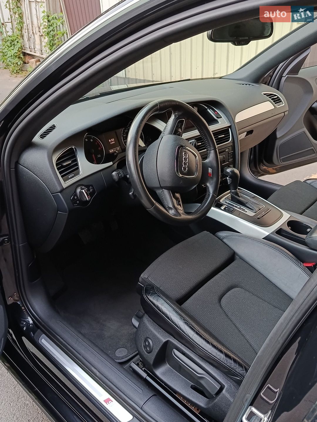 Audi A4 2011 VIN WAUZZZ8K3CA069784 фото оголошення 3 з 26