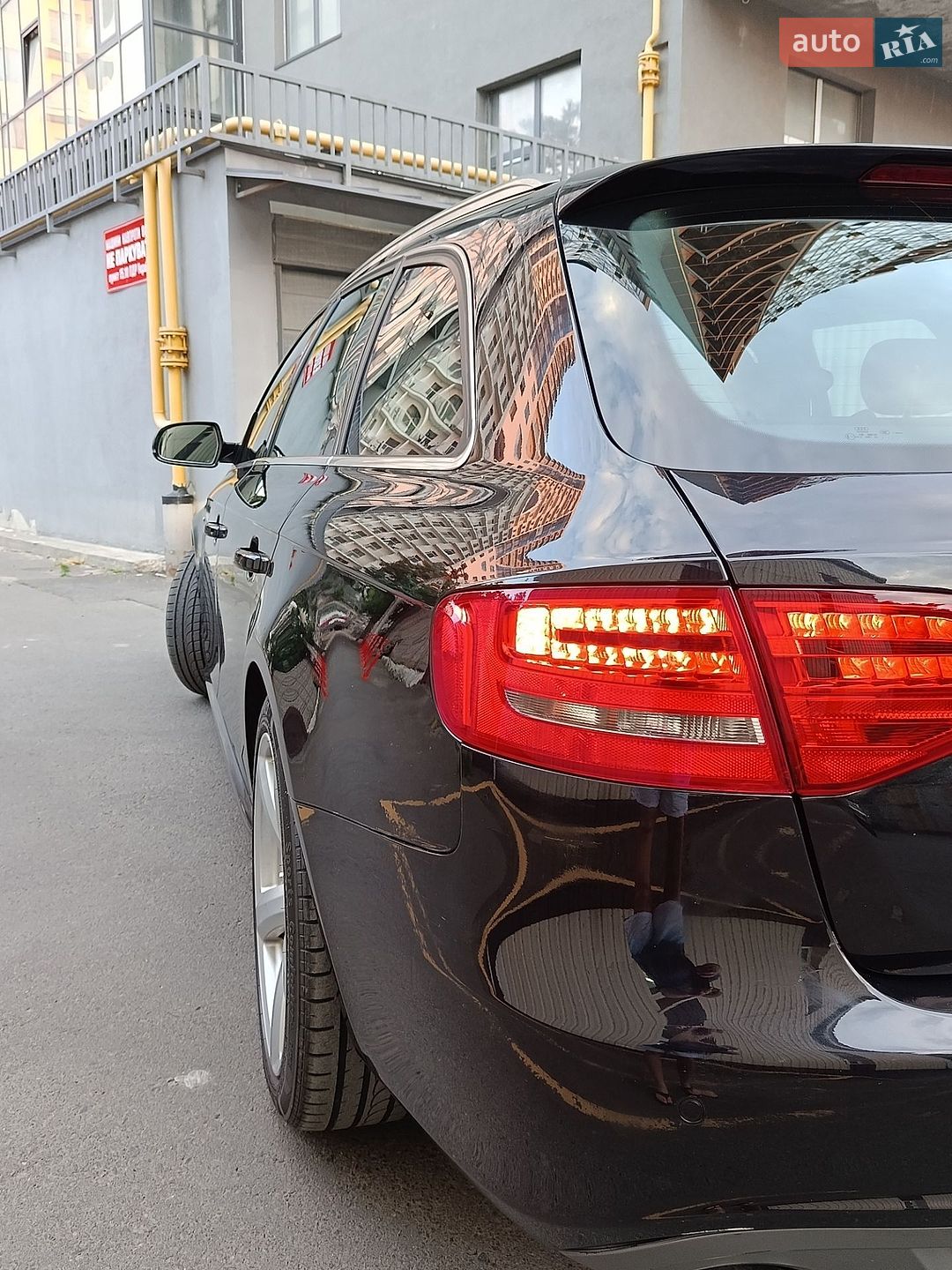 Audi A4 2011 VIN WAUZZZ8K3CA069784 фото оголошення 10 з 26