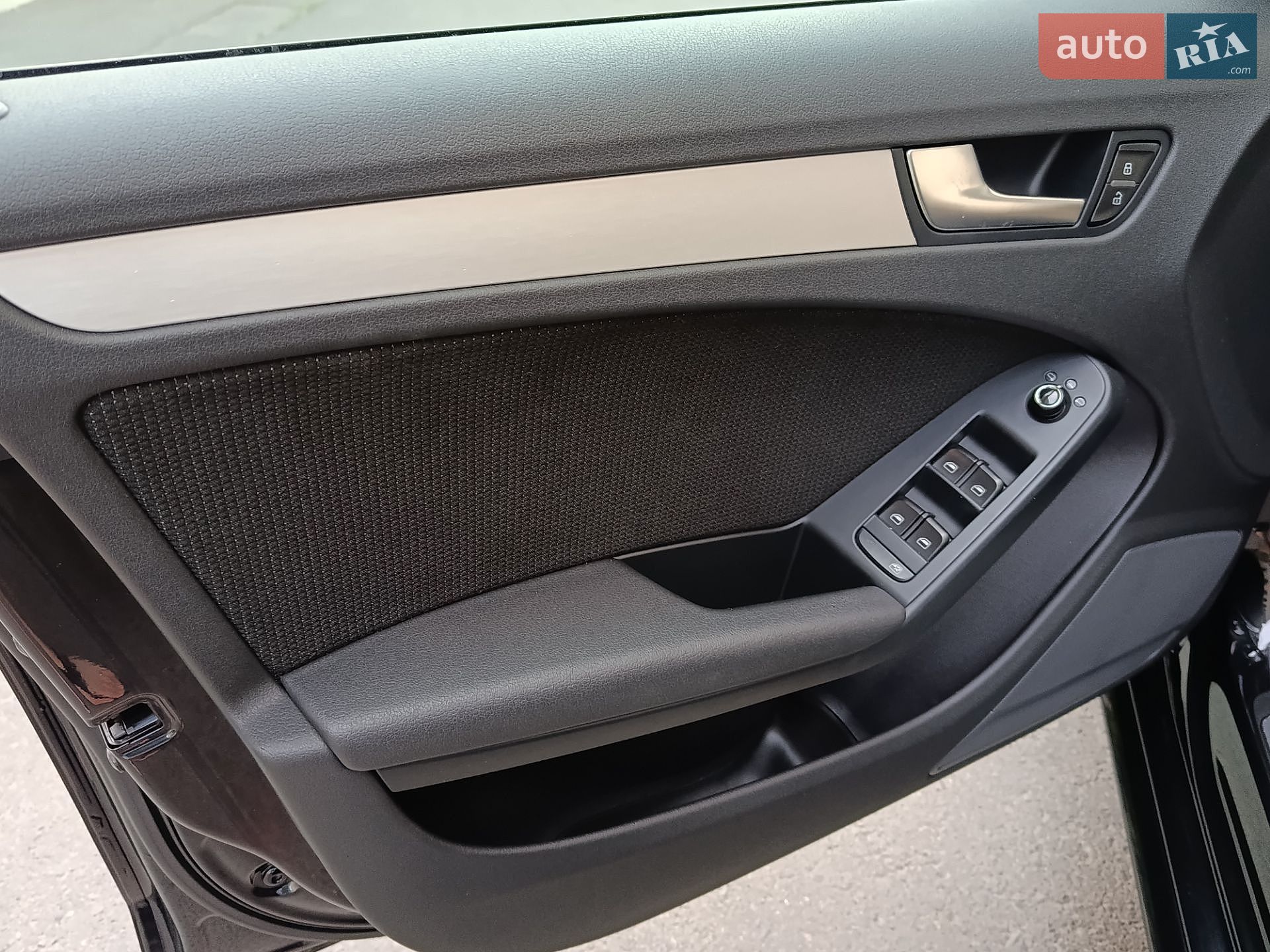 Audi A4 2011 VIN WAUZZZ8K3CA069784 фото оголошення 13 з 26