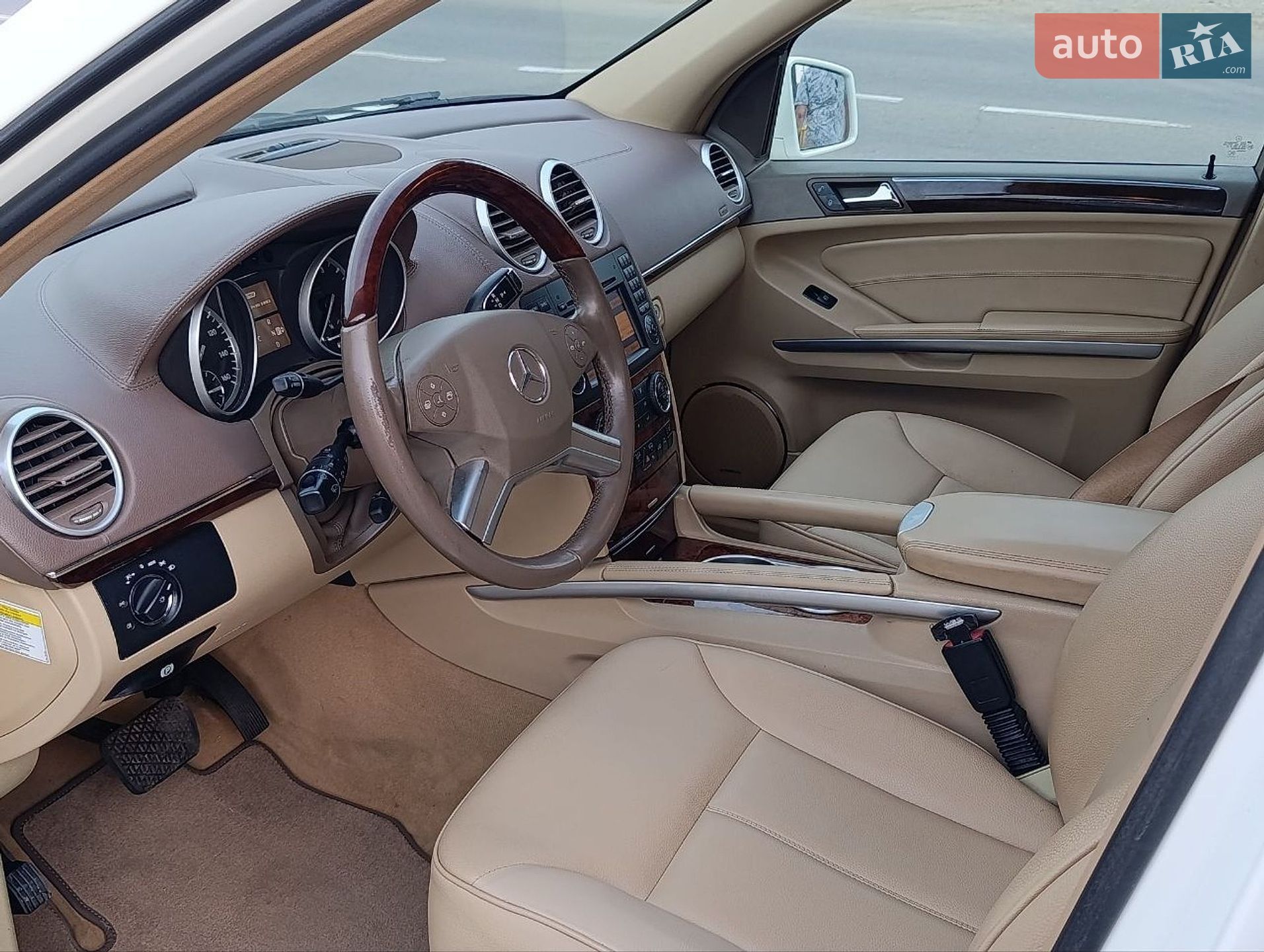 Mercedes-Benz GL-Class 2012 VIN 4JGBF2FE1CA775861 фото оголошення 12 з 38