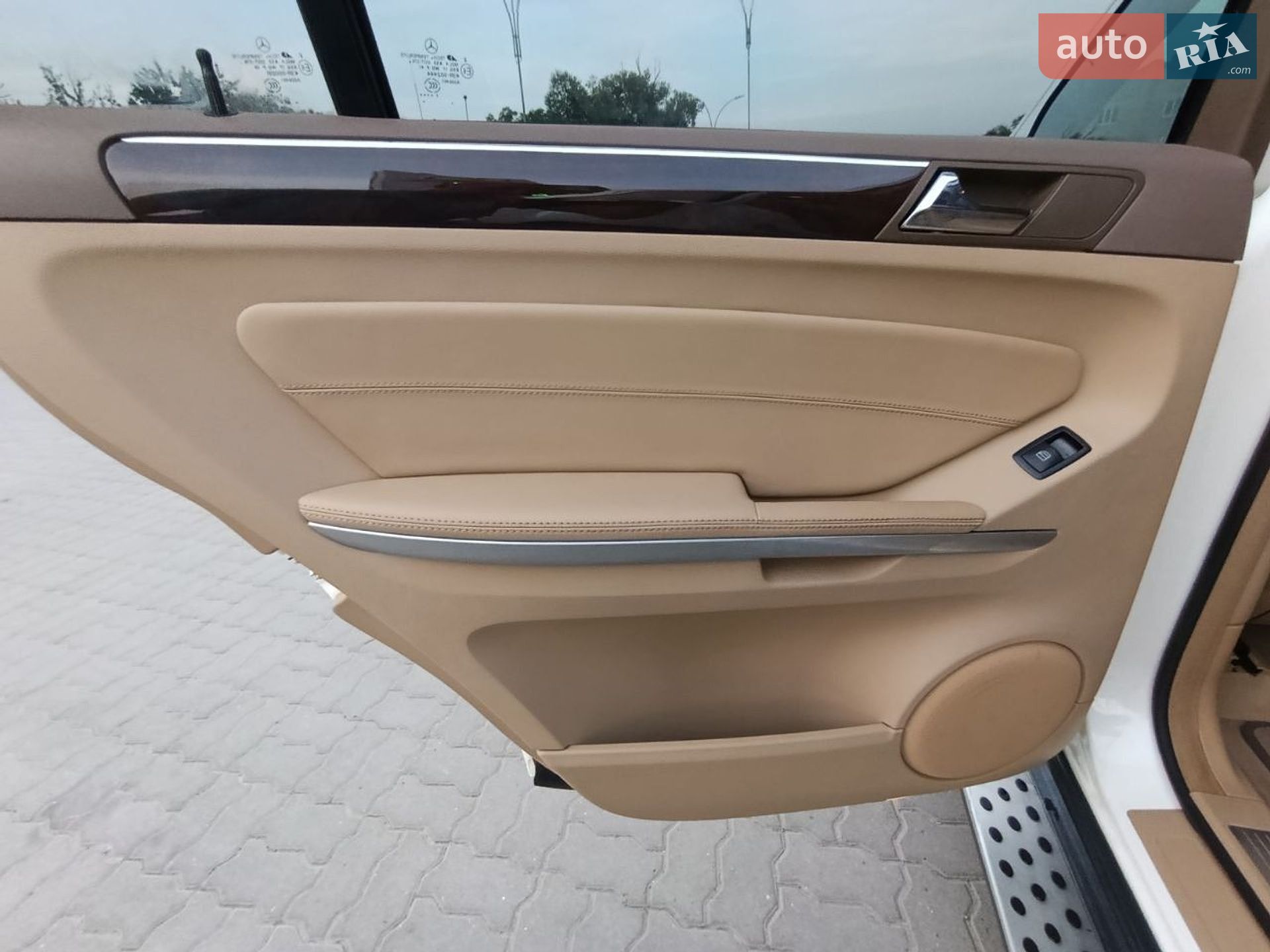 Mercedes-Benz GL-Class 2012 VIN 4JGBF2FE1CA775861 фото оголошення 30 з 38