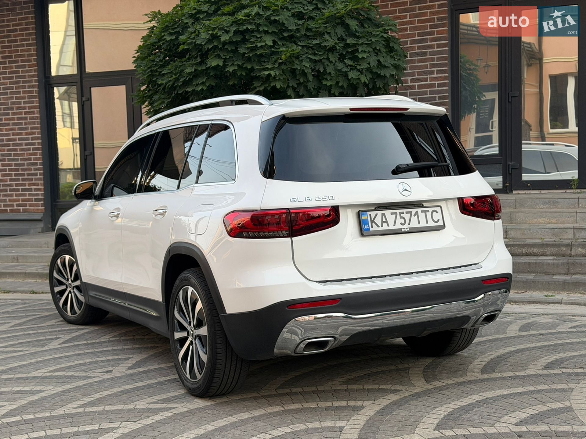 Mercedes-Benz GLB-Class 2019 VIN WDC4M4GB8LW011750 фото оголошення 7 з 51