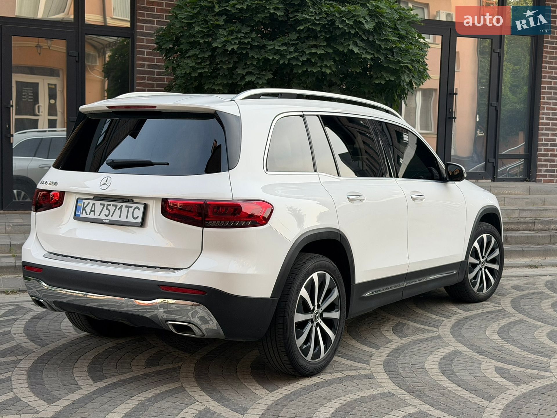 Mercedes-Benz GLB-Class 2019 VIN WDC4M4GB8LW011750 фото оголошення 10 з 51