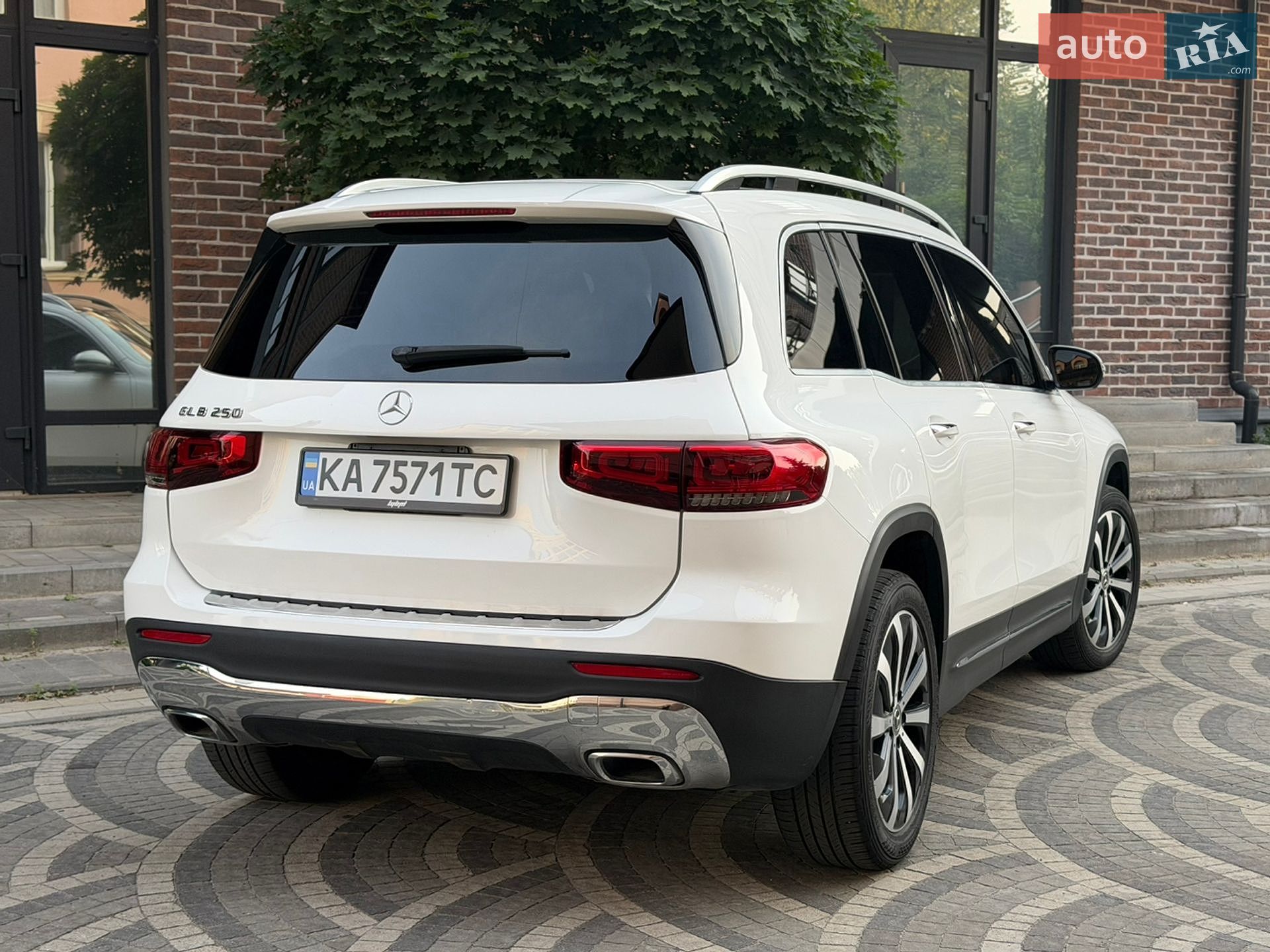 Mercedes-Benz GLB-Class 2019 VIN WDC4M4GB8LW011750 фото оголошення 8 з 51