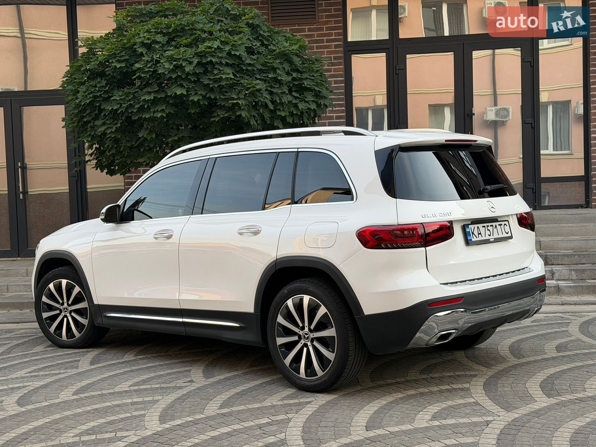 Mercedes-Benz GLB-Class 2019 VIN WDC4M4GB8LW011750 фото оголошення 9 з 51