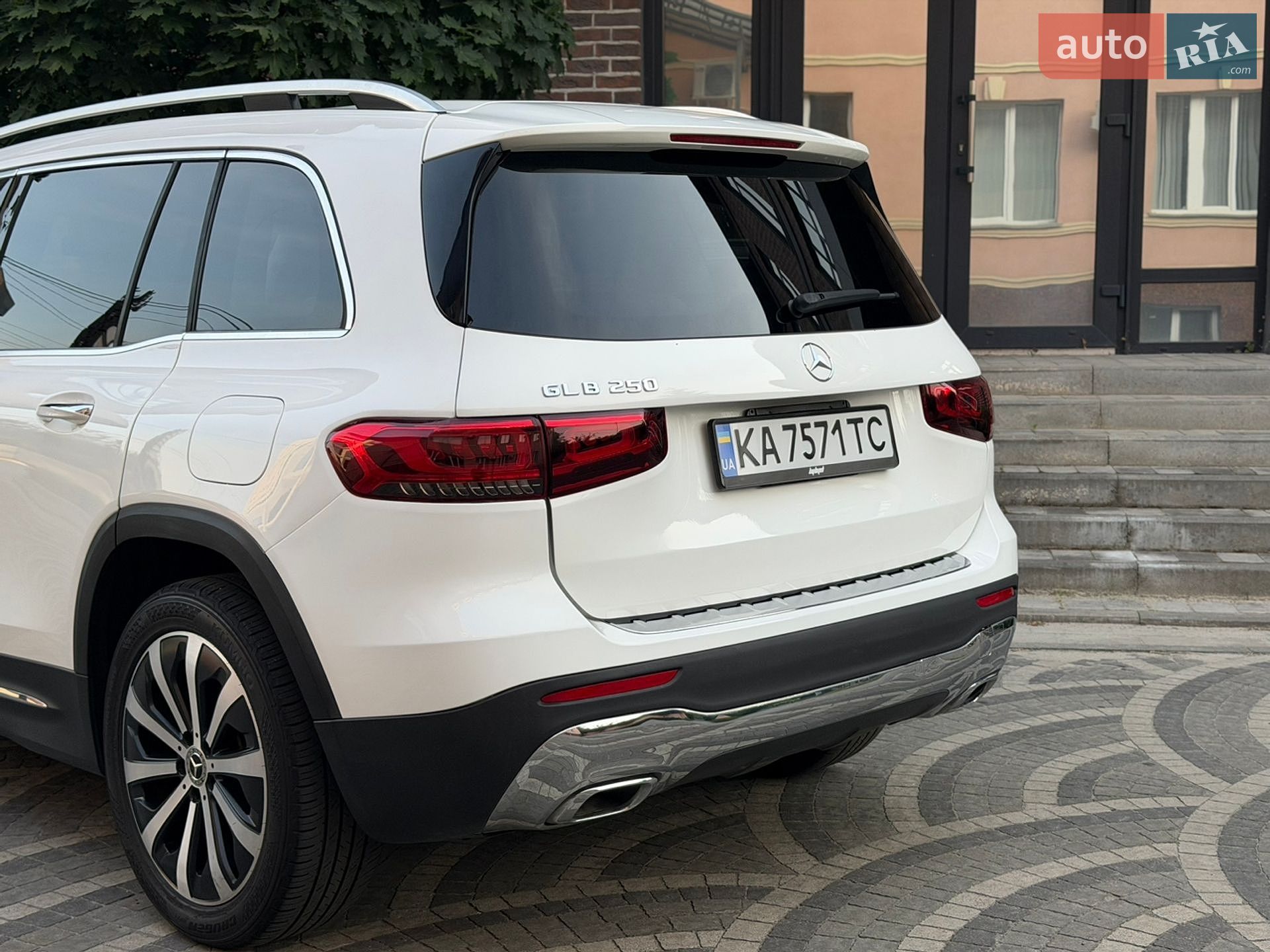 Mercedes-Benz GLB-Class 2019 VIN WDC4M4GB8LW011750 фото оголошення 11 з 51