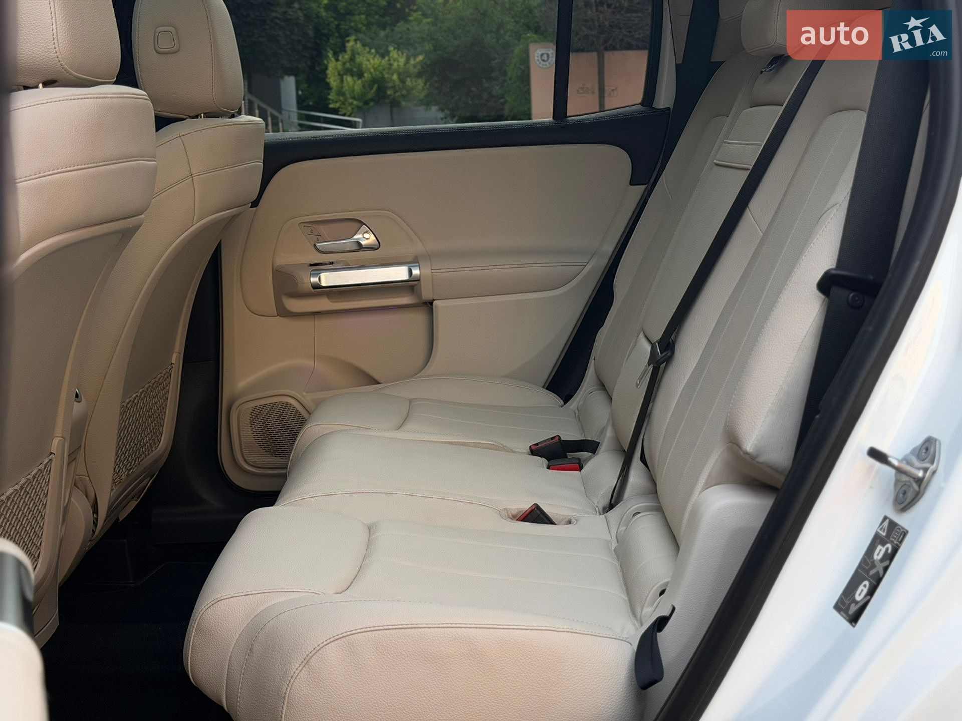 Mercedes-Benz GLB-Class 2019 VIN WDC4M4GB8LW011750 фото оголошення 45 з 51