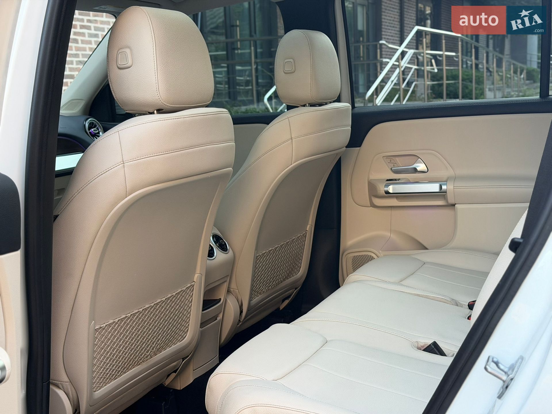 Mercedes-Benz GLB-Class 2019 VIN WDC4M4GB8LW011750 фото оголошення 44 з 51