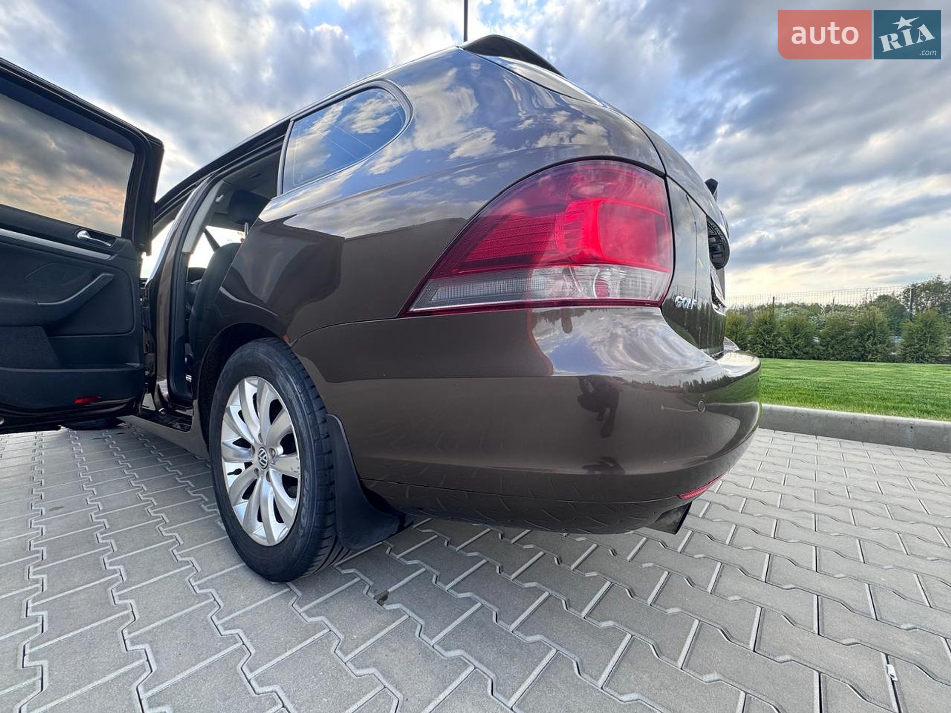 Volkswagen Golf 2011 VIN WVWZZZ1KZBM657731 фото оголошення 10 з 32